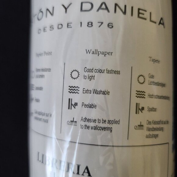 Gaston Y Daniela Wallpaper Libreria Ikat Azul GDW-5446-002 27.5 in X 32.8 ft NEW - Picture 5 of 9